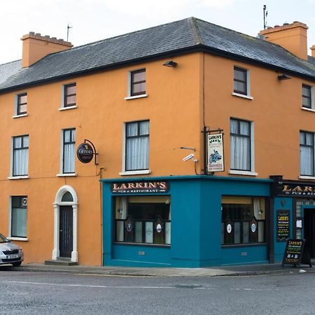 Larkin'S Pub, Restaurant, And B&B Milltown  Kültér fotó